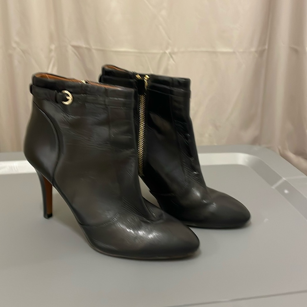 Size 9 bootiea